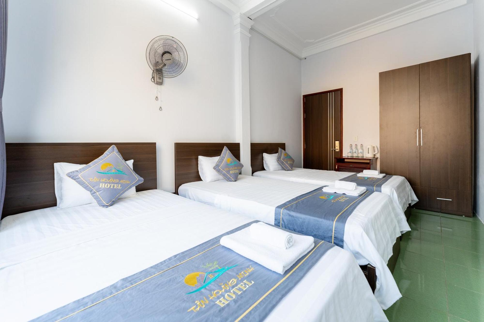 Tan Hoang Minh Hotel Dong Hoi Extérieur photo